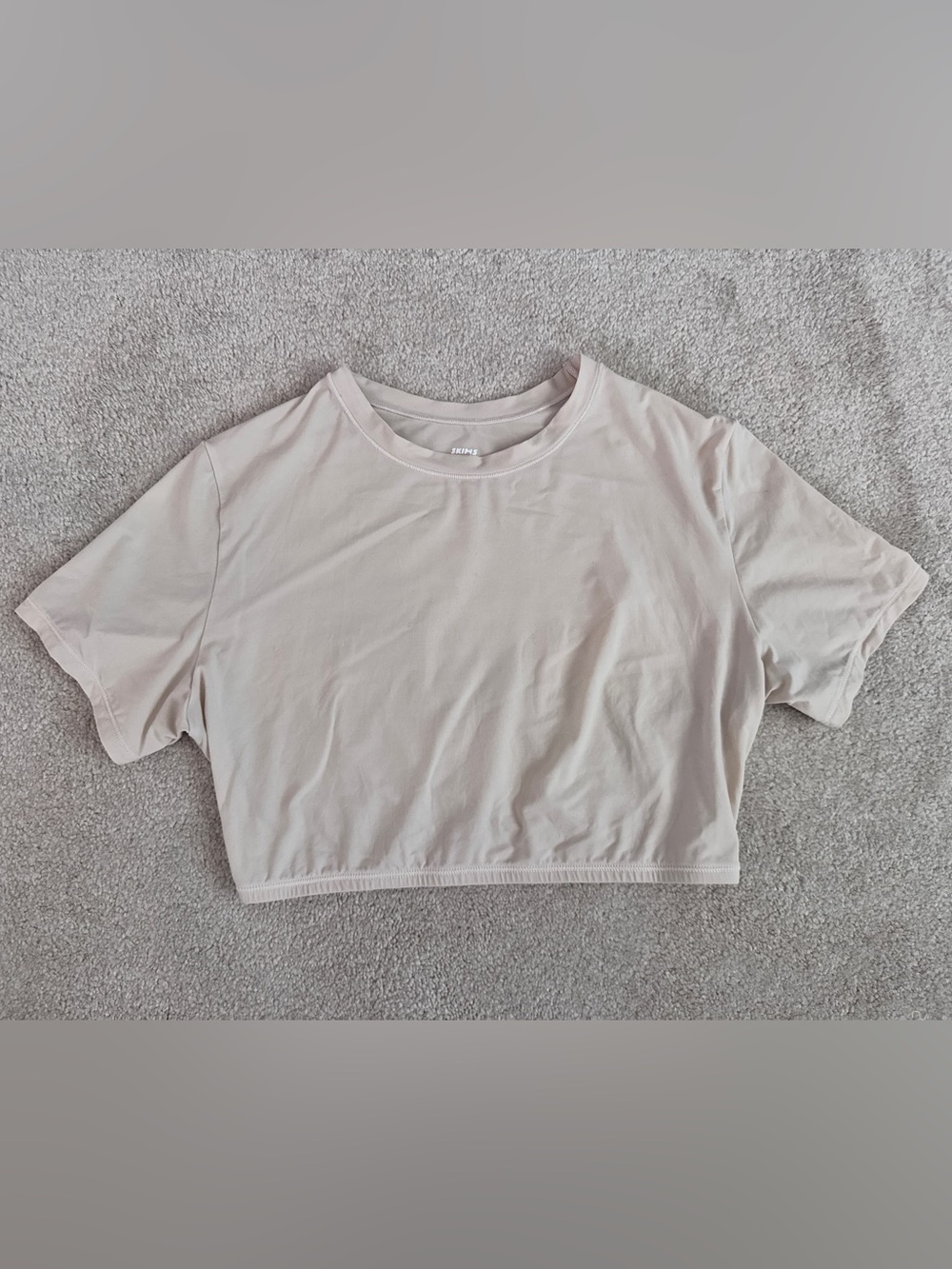 Skims Fits Everybody Soft Crop Short Sleeve Tee - Light Beige